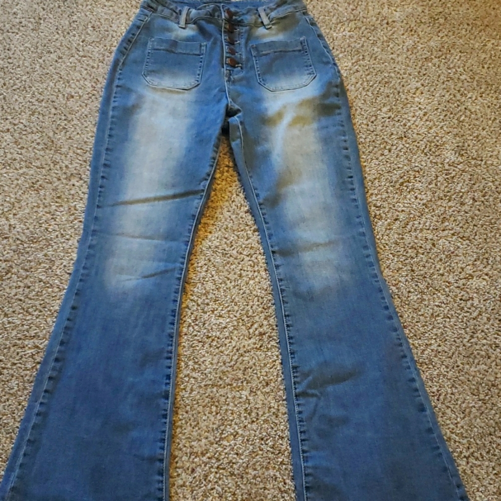 Flamingo Jeans 90's Vintage Button fly. Flare. Size M